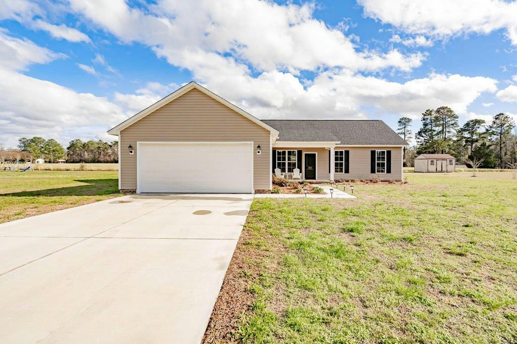 302 W COLEMAN AVE, PAMPLICO, SC 29583, photo 1